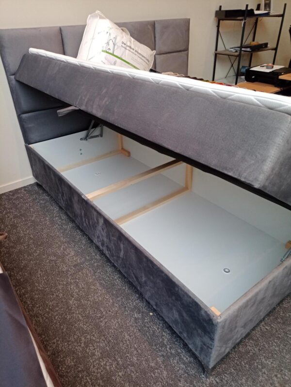 54 Boxspring Galaxy