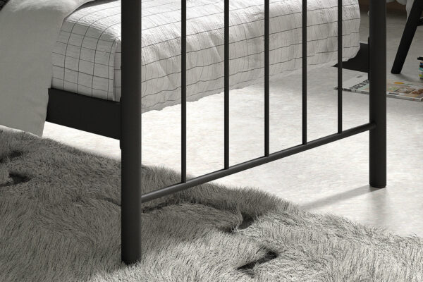 Bed Sacha
